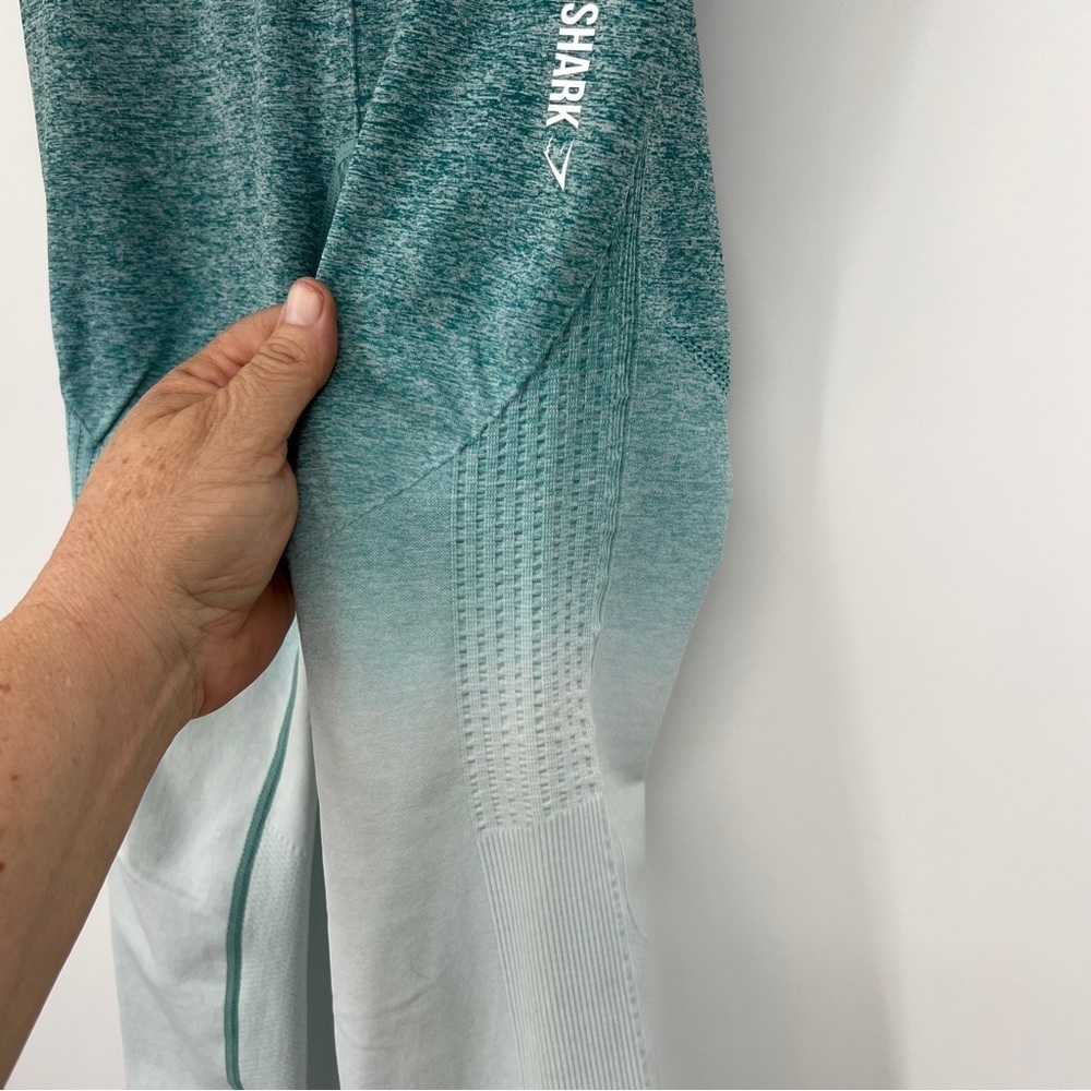 Gymshark Ombré Teal White Stretch Ankle Seamless Pull-on Athletic Leggings - Picture 5 of 14